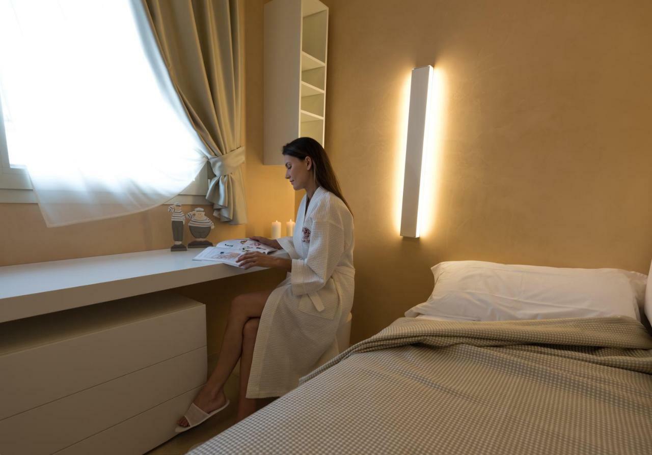 Appart hôtel & Mirabel 3*